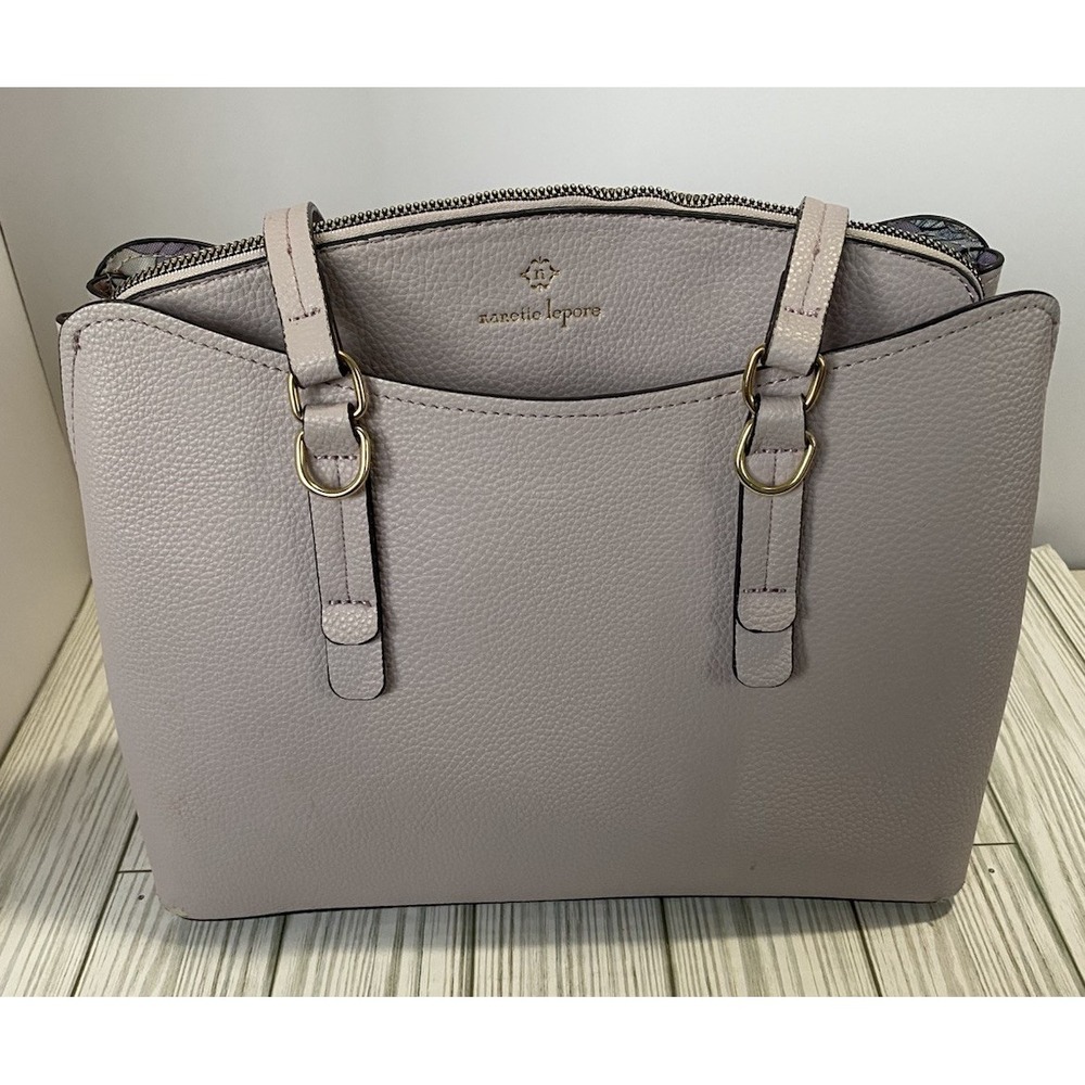 Nanette‎ Lepore Lavender Shoulder Purse Zipper Compartments Floral Pockets